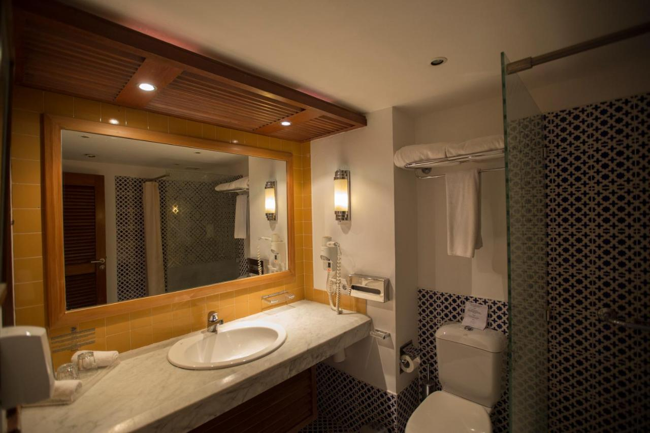 hotel_img