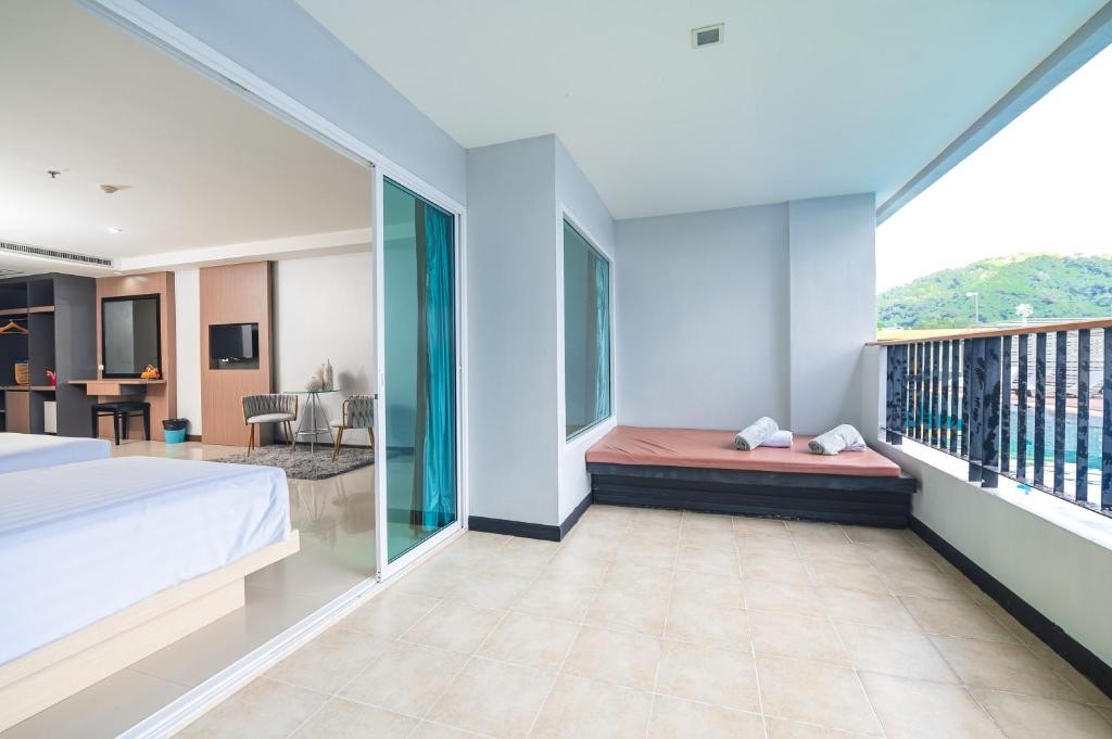 hotel_img