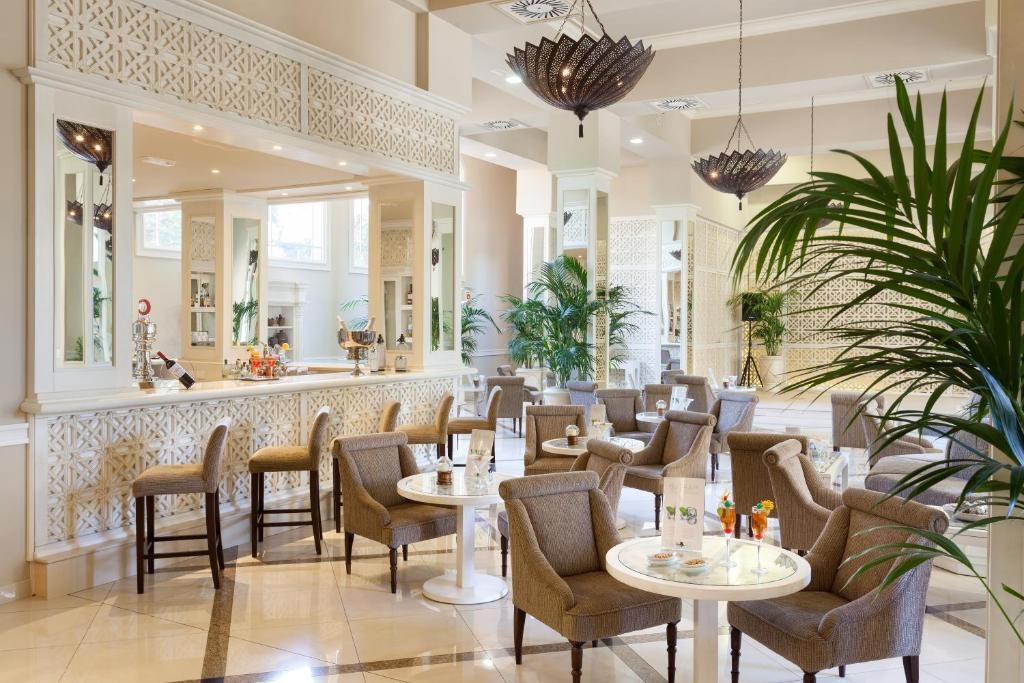 hotel_img