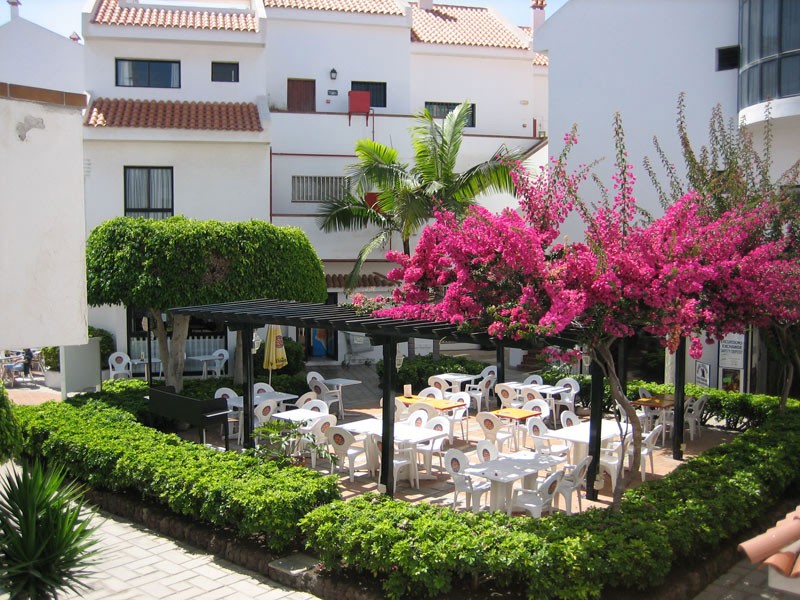 hotel_img