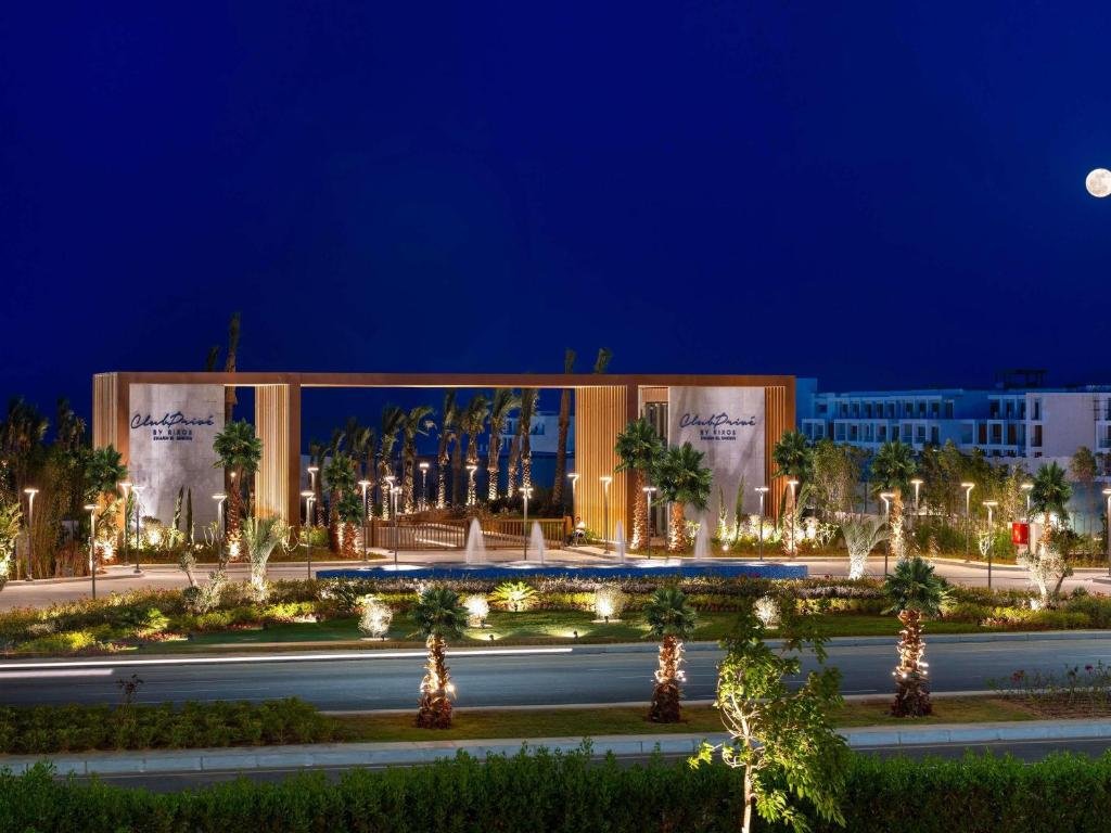 hotel_img