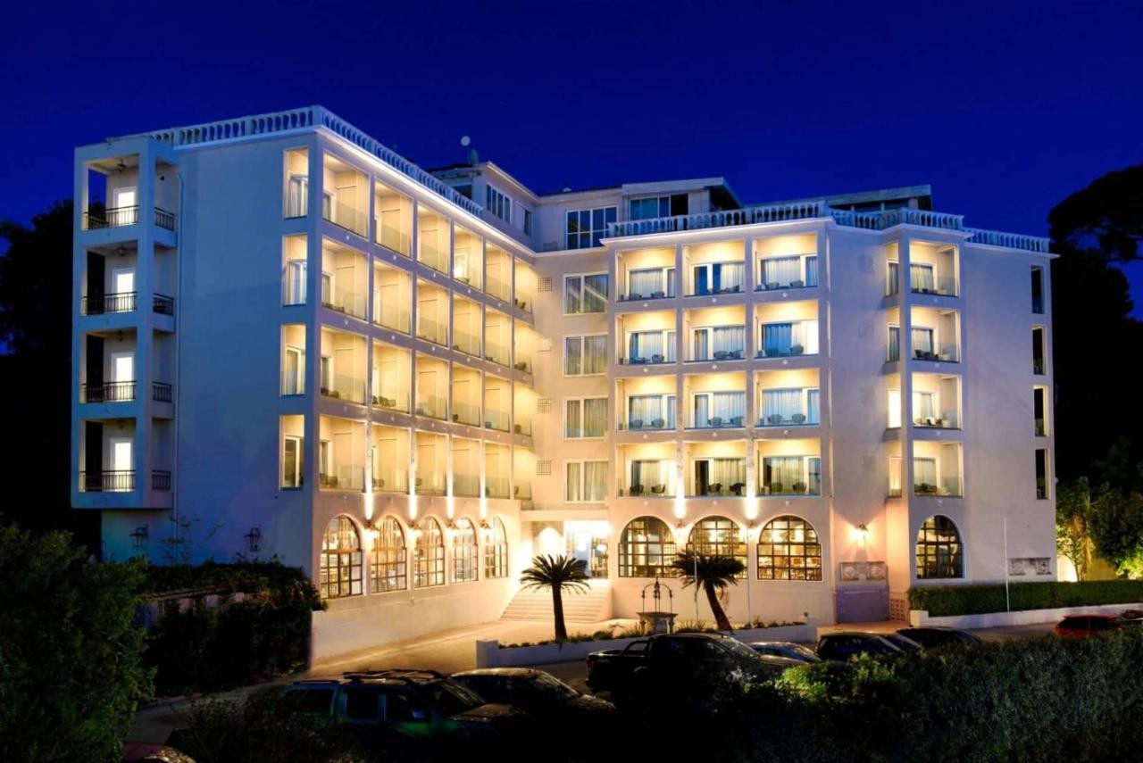 hotel_img