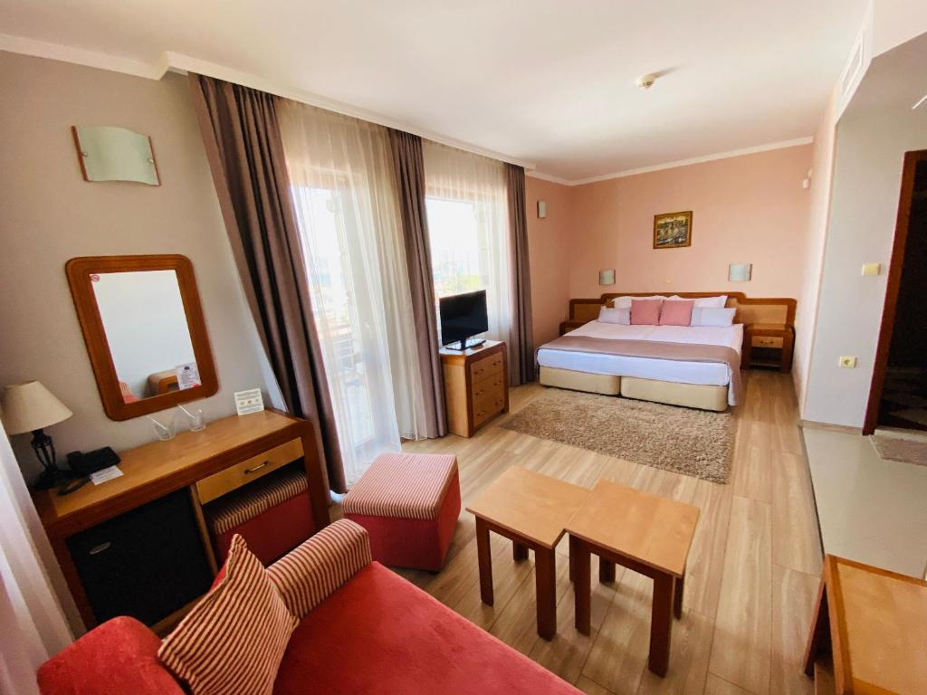 hotel_img