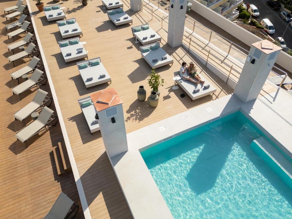 hotel_img