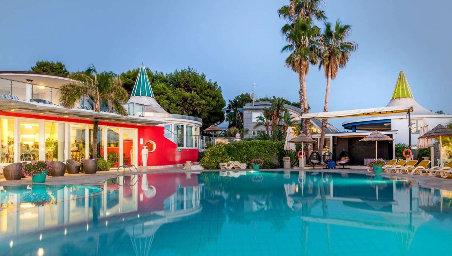 hotel_img