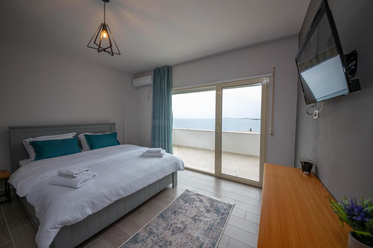 hotel_img