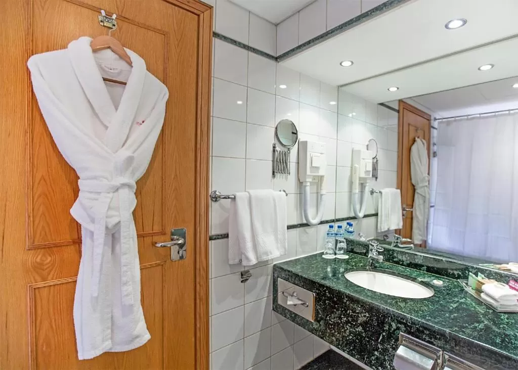 hotel_img