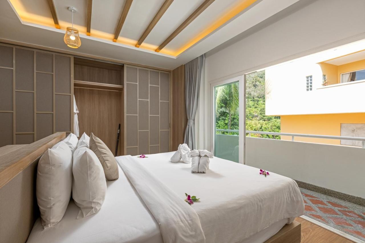 hotel_img
