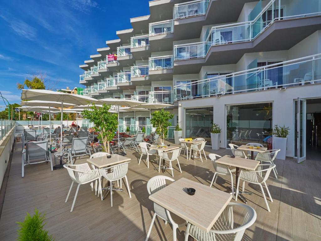 hotel_img