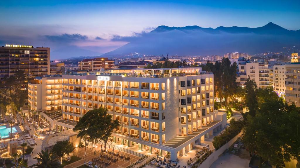 hotel_img