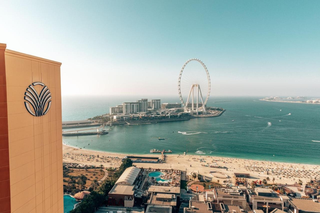 hotel_img