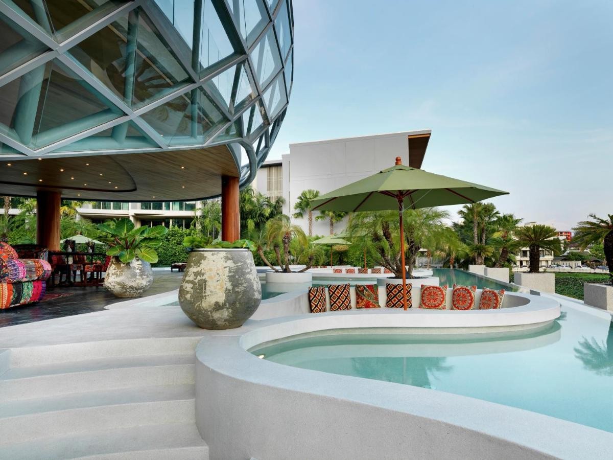 hotel_img