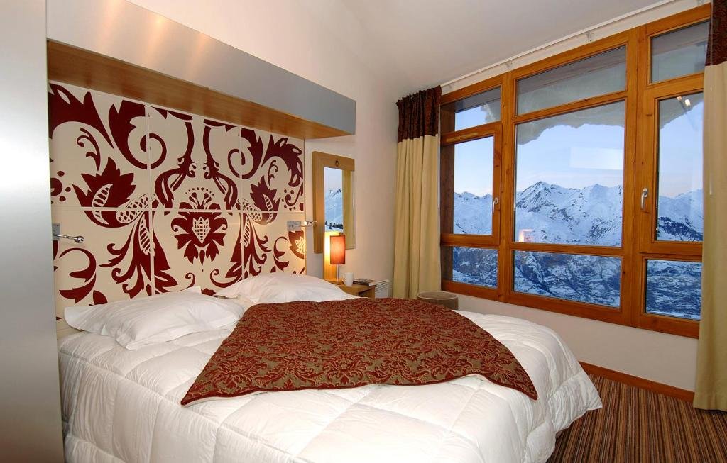 hotel_img