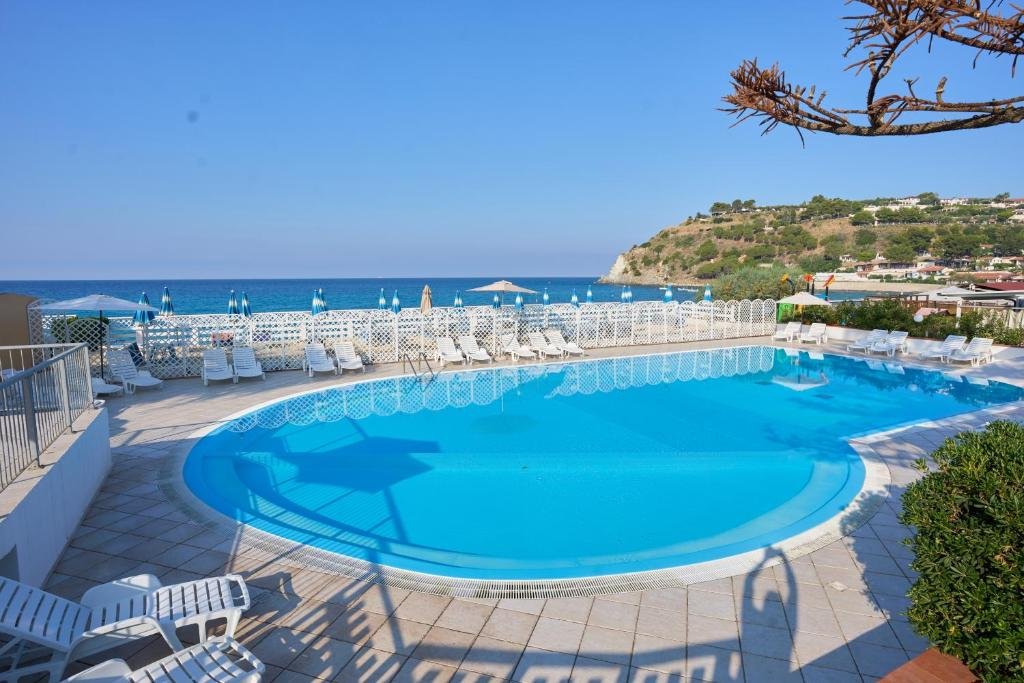 hotel_img