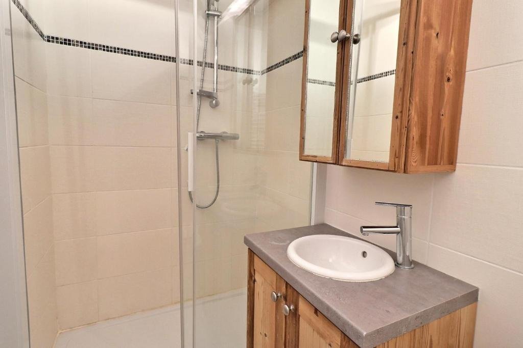 hotel_img
