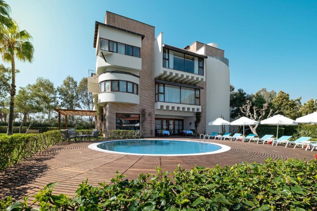 hotel_img