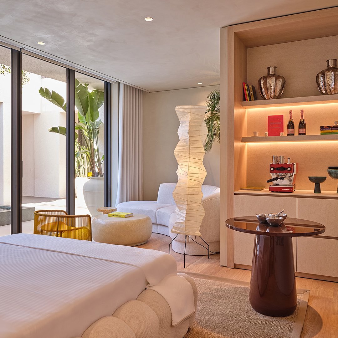 hotel_img