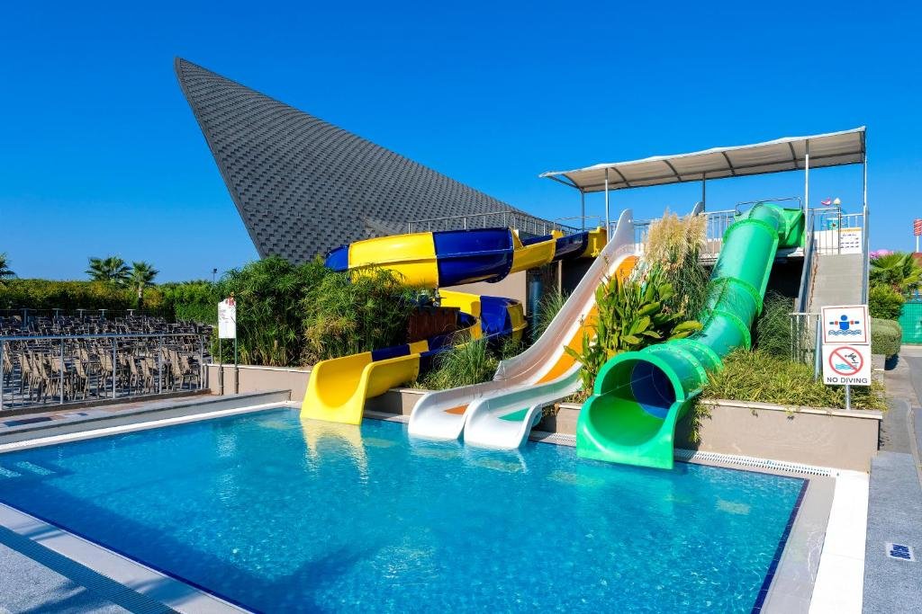 hotel_img