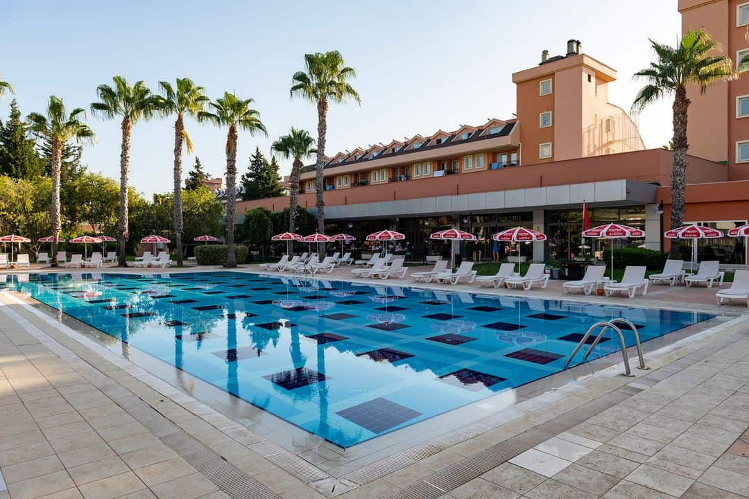 hotel_img