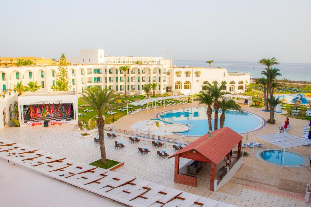 hotel_img