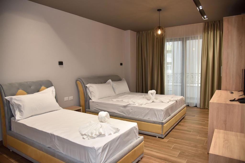 hotel_img