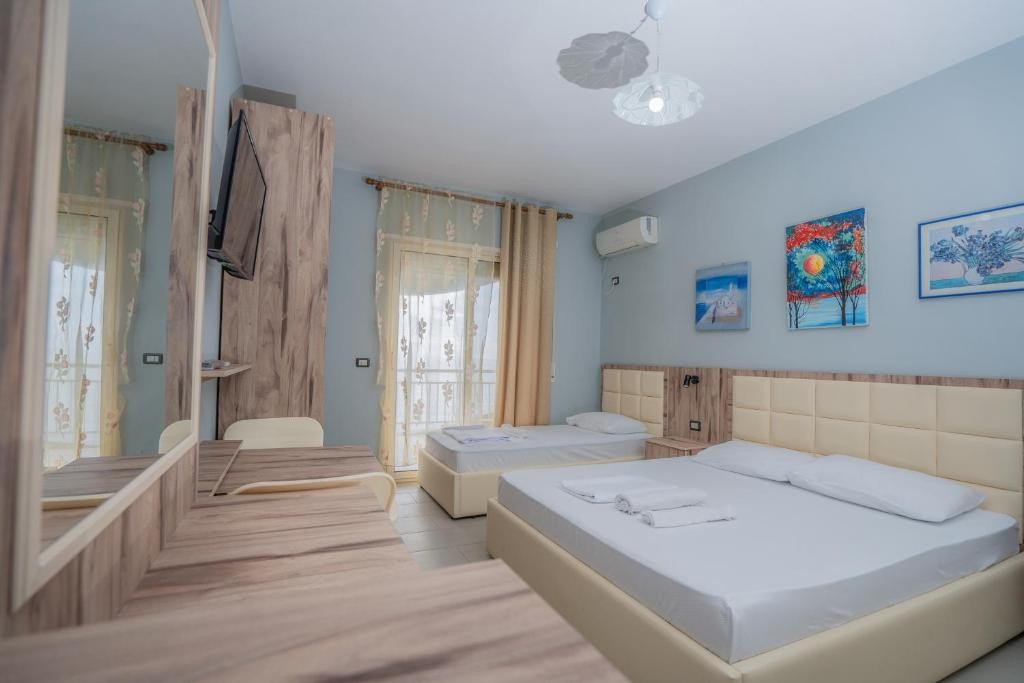 hotel_img