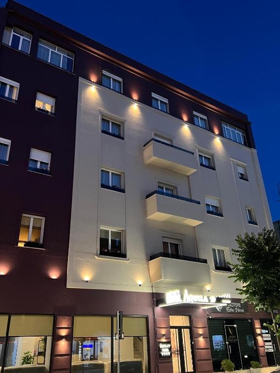 hotel_img