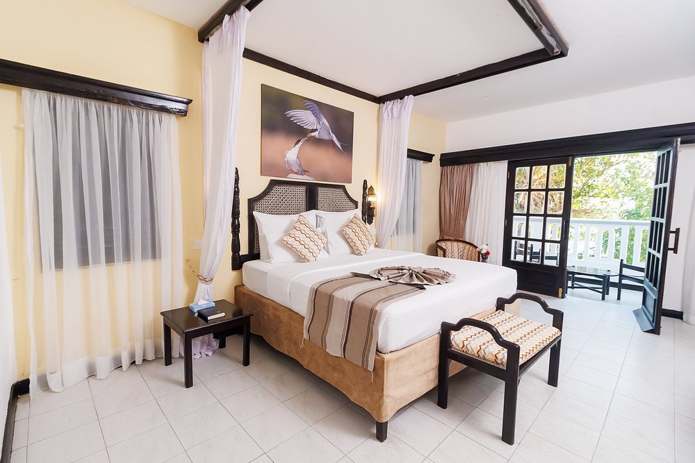 hotel_img