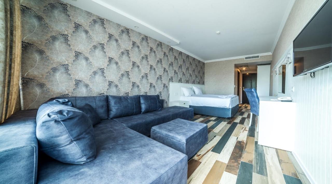 hotel_img