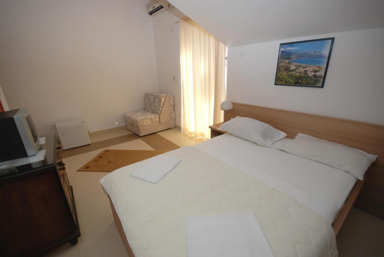 hotel_img