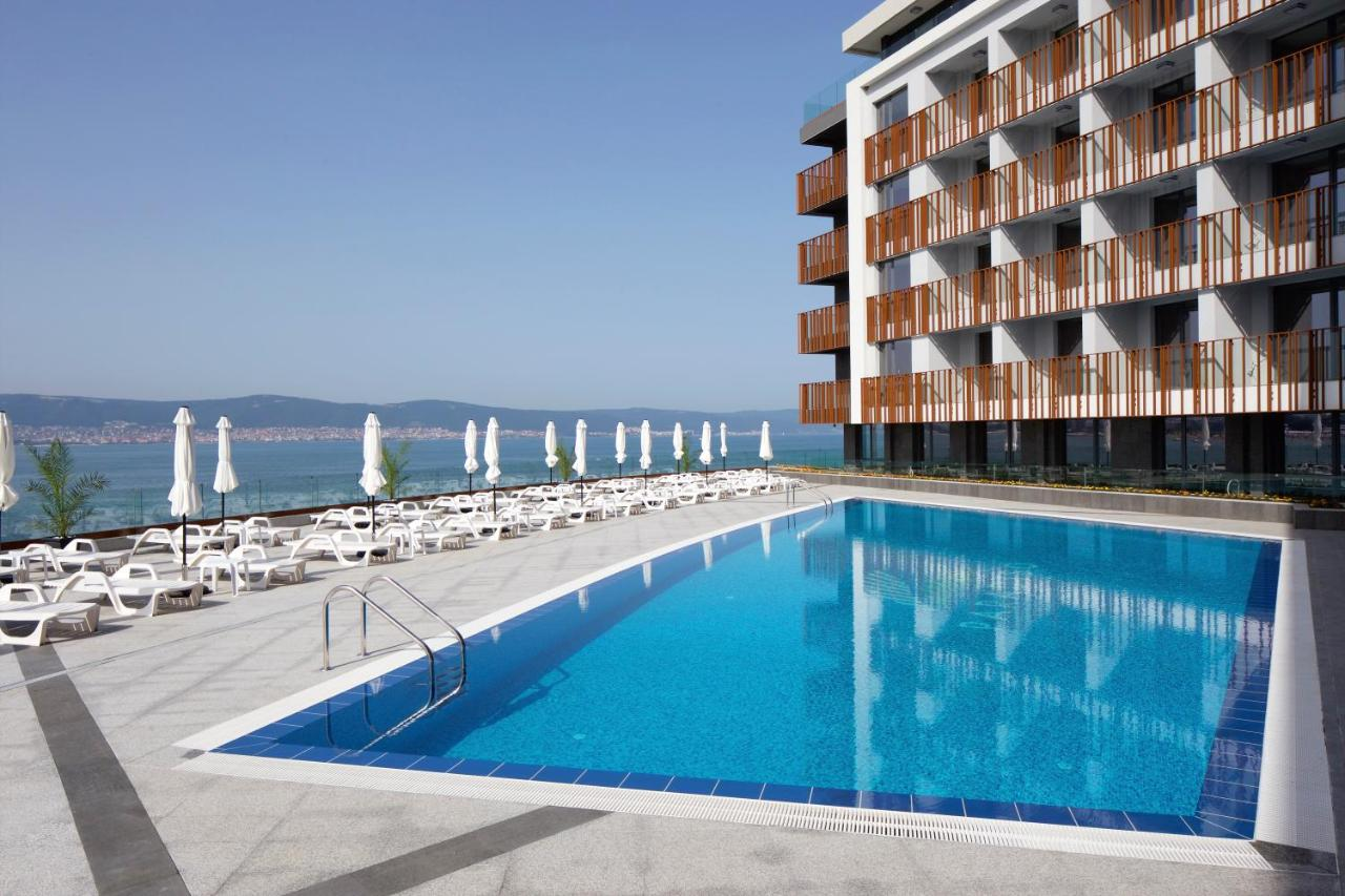 hotel_img