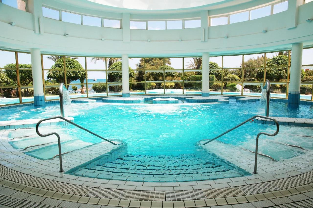 hotel_img