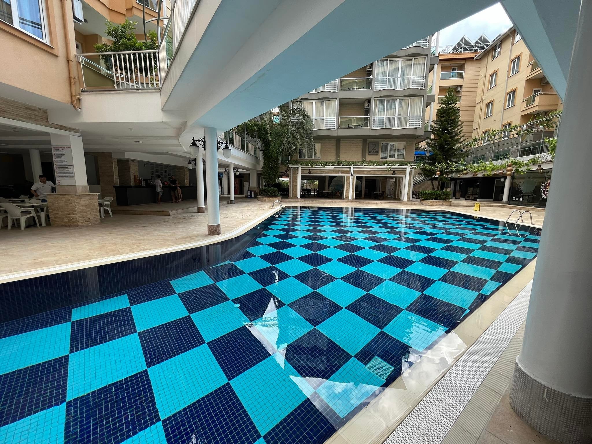 hotel_img