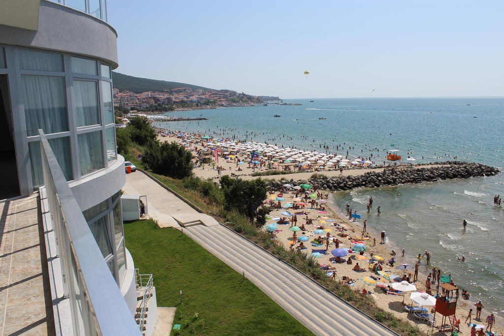 hotel_img