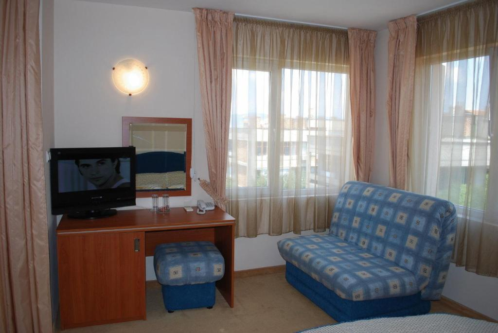 hotel_img
