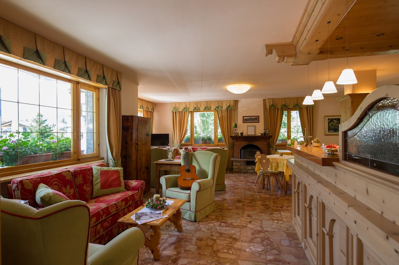 hotel_img