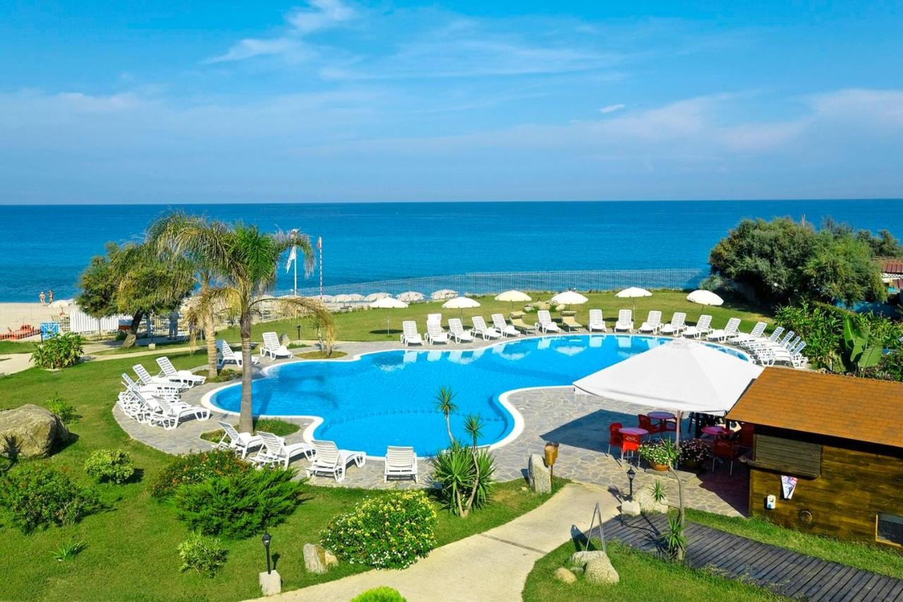 hotel_img
