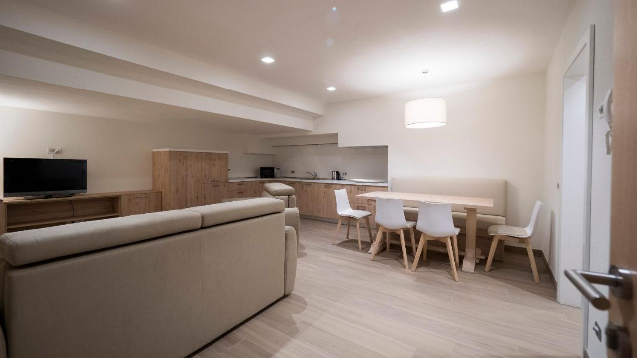 hotel_img