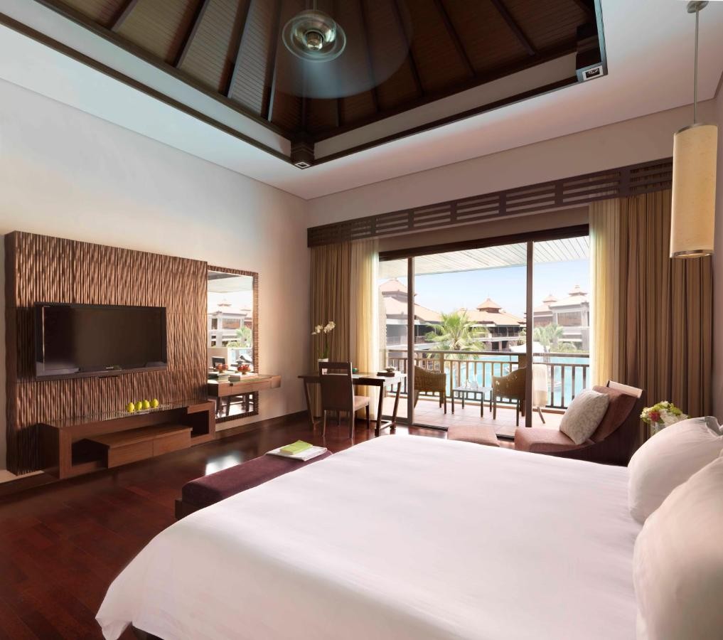 hotel_img