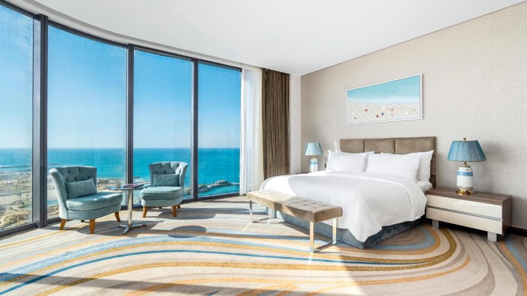hotel_img