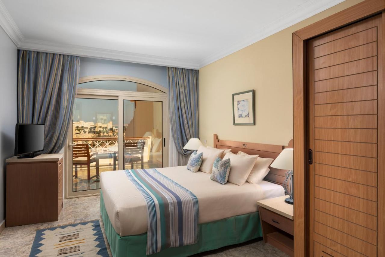 hotel_img