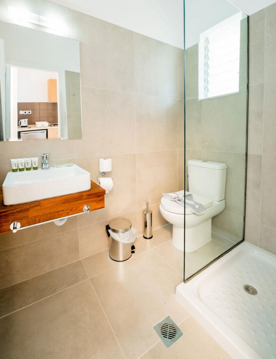 hotel_img