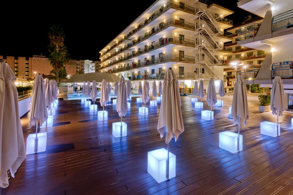 hotel_img