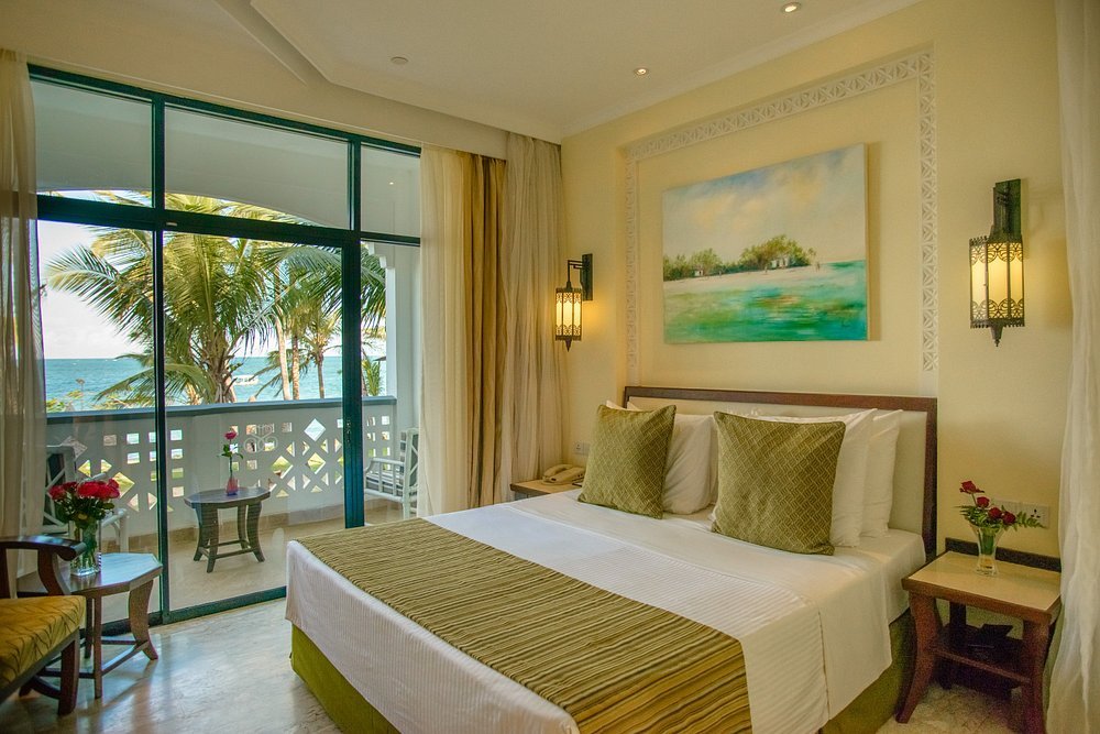 hotel_img