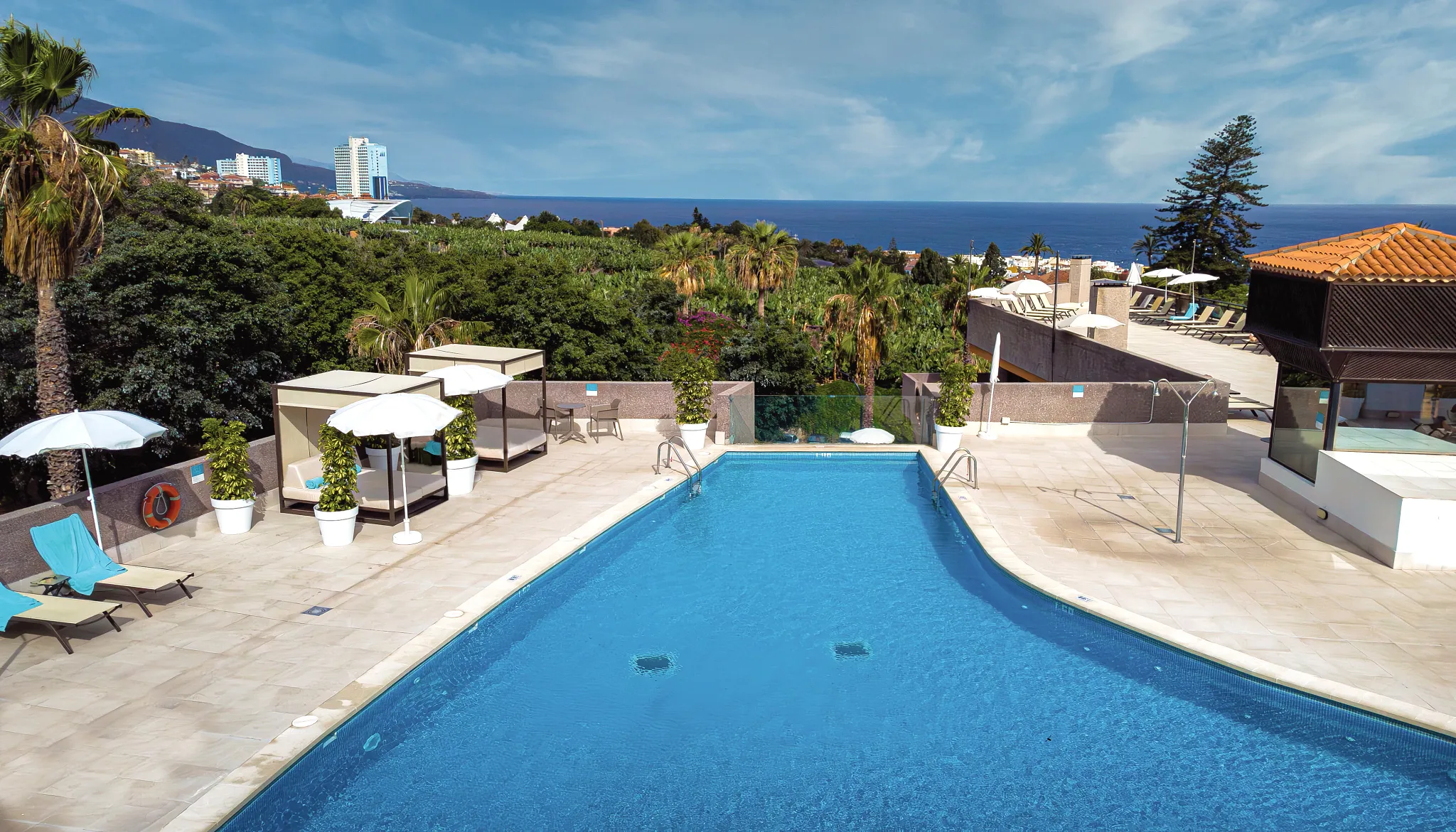 hotel_img