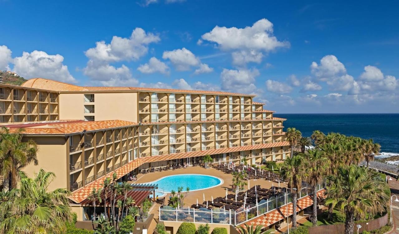 hotel_img