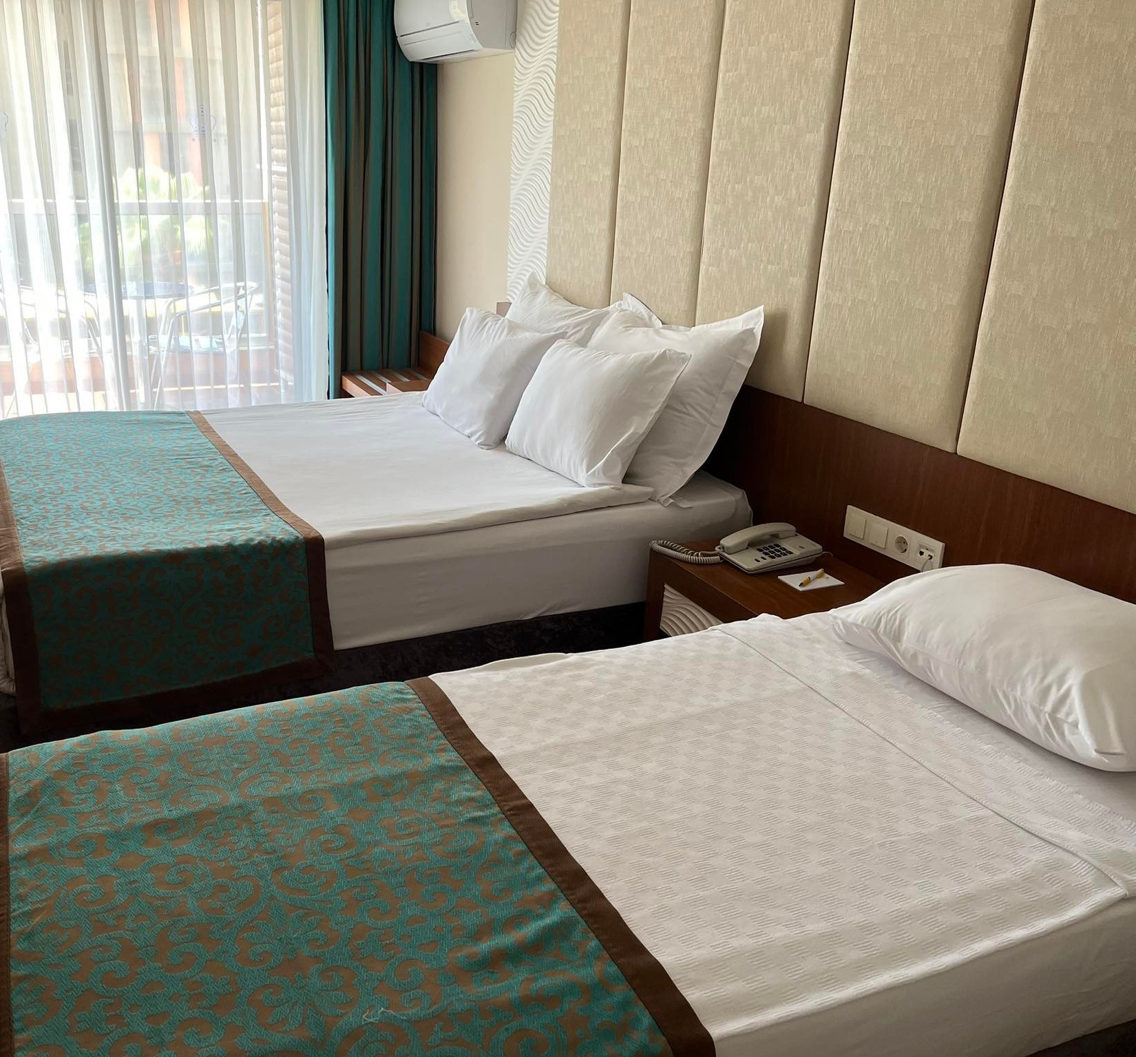 hotel_img