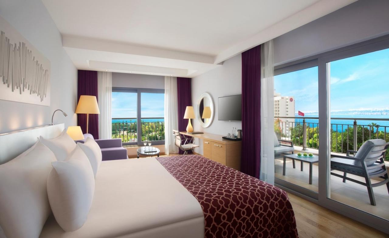 hotel_img