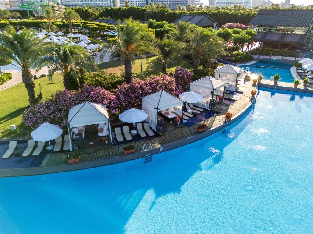 hotel_img