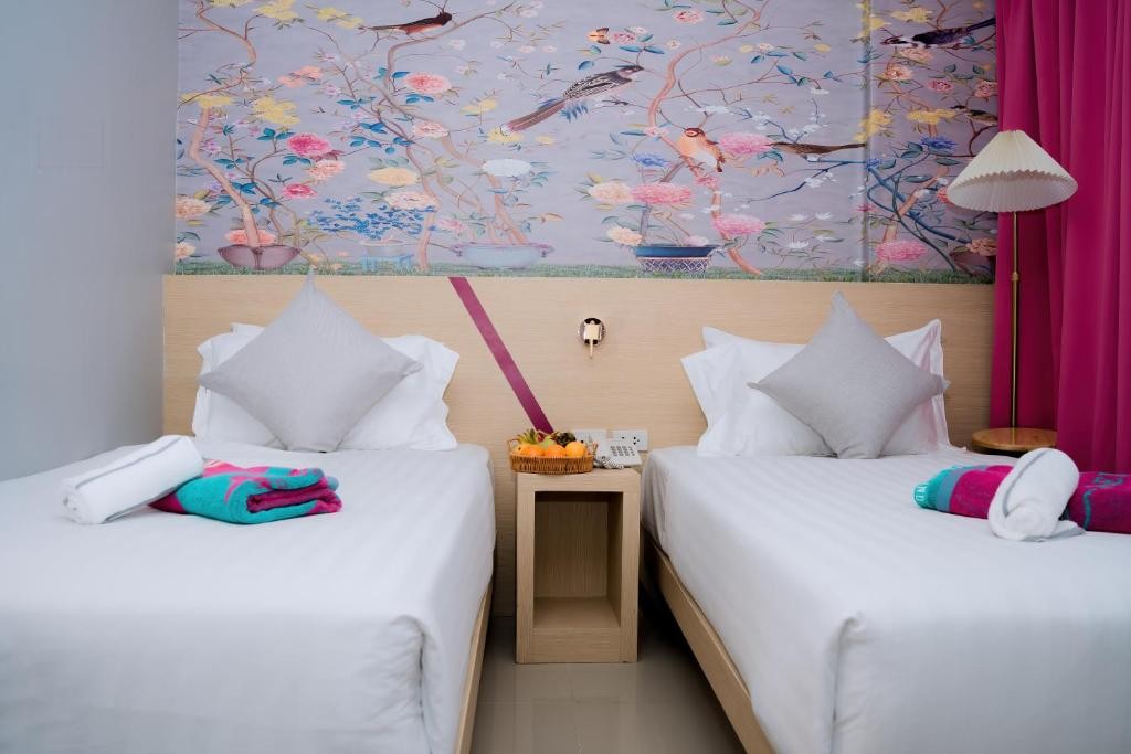 hotel_img